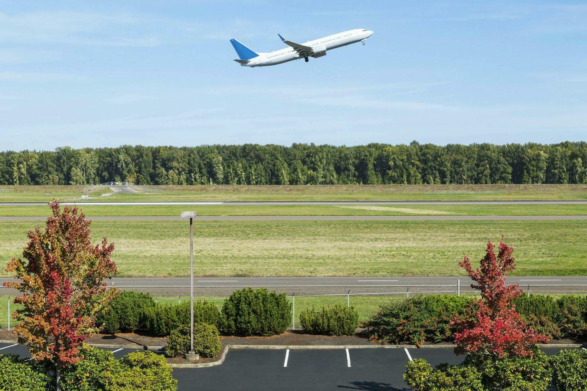 Residence Inn By Marriott Portland Airport At Cascade Station Exterior photo